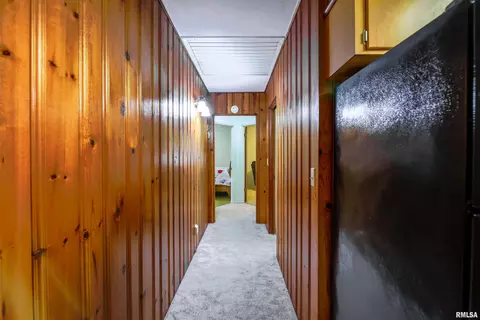 Entry Way - 609 E Willcox Ave, Peoria, IL 61603 photo 1 of 2