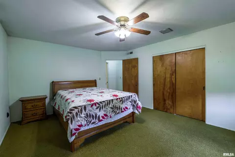 Bedroom - 609 E Willcox Ave, Peoria, IL 61603 photo 3 of 5