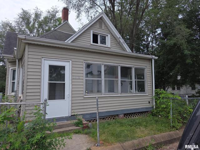 1918 W Howett St, Peoria, IL 61605