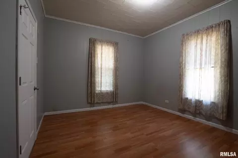 Bedroom - 208 N 9th St, Herrin, IL 62948 photo 1 of 4