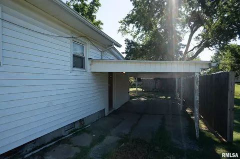 Other - 208 N 9th St, Herrin, IL 62948 photo 4 of 4
