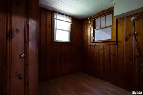 Bedroom - 208 N 9th St, Herrin, IL 62948 photo 3 of 4