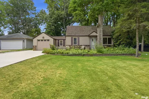 102 Kay Ct, East Peoria, IL 61611
