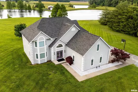 6381 Tyner Ln, Marion, IL 62959