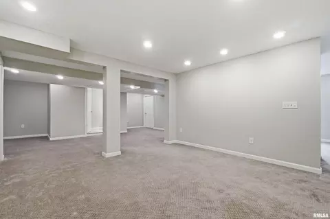 Other - 2400 W Murphy Dr, Dunlap, IL 61525 photo 5 of 7