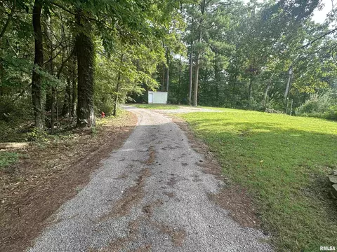 Exterior - 2 Carlock Rd, Murphysboro, IL 62966 photo 2 of 6