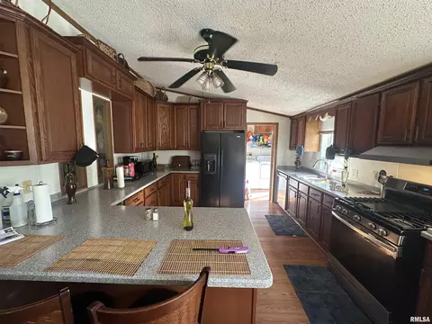Kitchen - 2 Carlock Rd, Murphysboro, IL 62966 photo 1 of 5