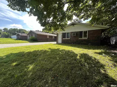 3314-3316 W Sylvan Ln, Peoria, IL 61615