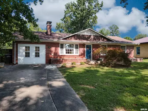 903 S Skyline Dr, Carbondale, IL 62901
