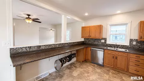 Kitchen - 204 E Pine St, Dunlap, IL 61525 photo 2 of 2
