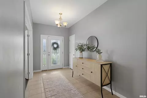 Entry Way - 1704 N Smith Ave, Marion, IL 62959 photo 1 of 5