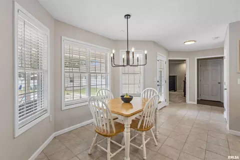 Entry Way - 1704 N Smith Ave, Marion, IL 62959 photo 5 of 5