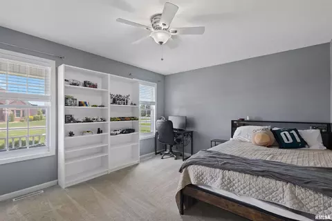 Bedroom - 1704 N Smith Ave, Marion, IL 62959 photo 5 of 8