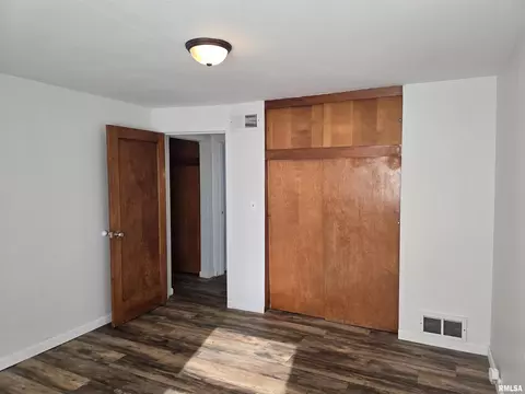 Bedroom - 610 3rd Ave, Canton, IL 61520 photo 11 of 11
