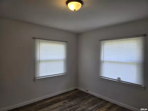 Bedroom - 610 3rd Ave, Canton, IL 61520 photo 8 of 11