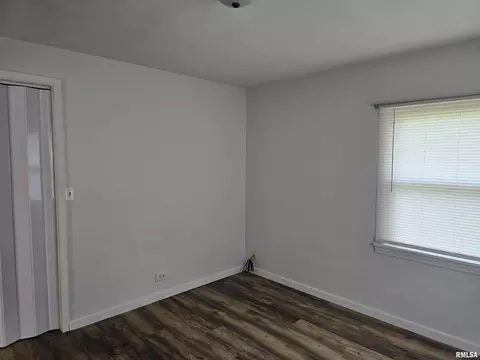 Bedroom - 610 3rd Ave, Canton, IL 61520 photo 5 of 11