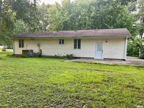 Exterior - 210 E 19th Street C, Metropolis, IL 62960 photo 1 of 3