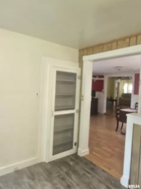 Entry Way - 146 E Hickory St, Canton, IL 61520 photo 1 of 1