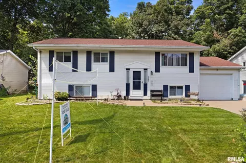 205 Gem St, East Peoria, IL 61611