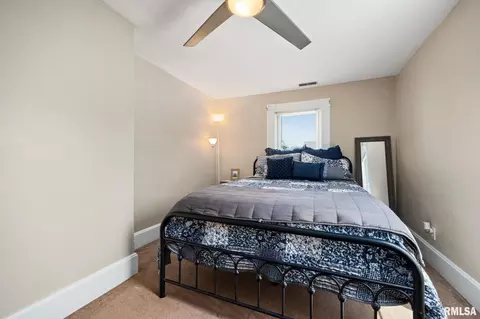 Bedroom - 412 E Monroe St, Morton, IL 61550 photo 2 of 12