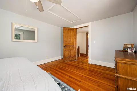 Bedroom - 412 E Monroe St, Morton, IL 61550 photo 6 of 12