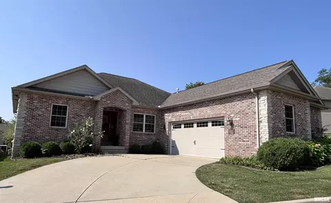 2612 W Lake Pointe Ter, Peoria, IL 61614