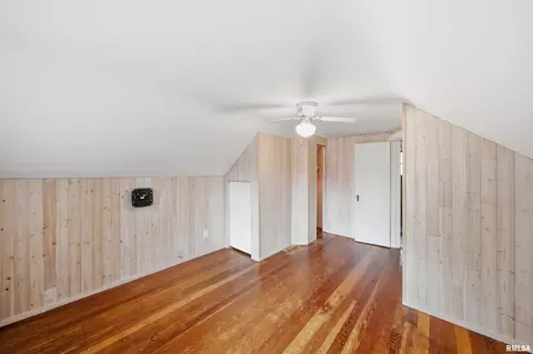 Bedroom - 301 N 5th St, Dunlap, IL 61525 photo 10 of 11