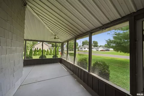 Exterior - 301 N 5th St, Dunlap, IL 61525 photo 4 of 8