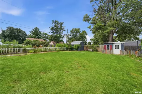 Exterior - 301 N 5th St, Dunlap, IL 61525 photo 8 of 8