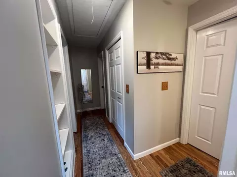 Entry Way - 109 Kurlene Dr, Macomb, IL 61455 photo 7 of 7