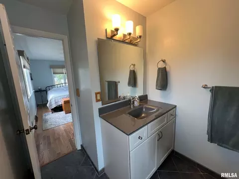 Bath - 109 Kurlene Dr, Macomb, IL 61455 photo 2 of 5