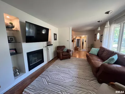 Other - 109 Kurlene Dr, Macomb, IL 61455 photo 2 of 8
