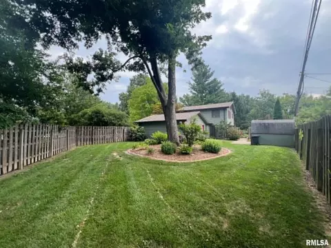 Exterior - 109 Kurlene Dr, Macomb, IL 61455 photo 8 of 8