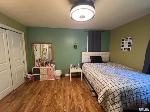 Bedroom - 109 Kurlene Dr, Macomb, IL 61455 photo 4 of 8