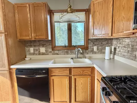 Kitchen - 1215 E Chestnut St, Canton, IL 61520 photo 2 of 7