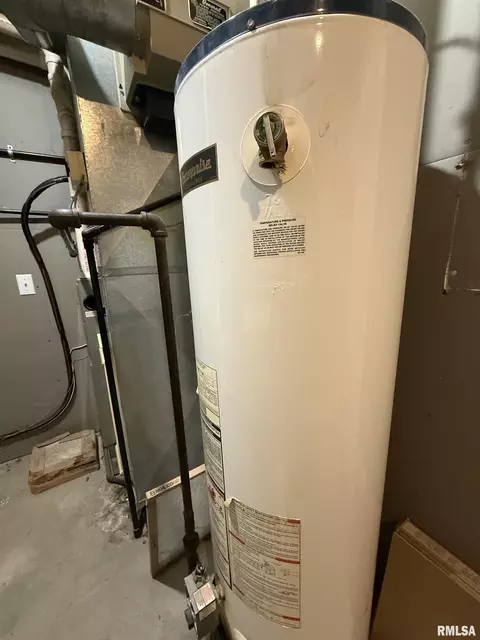 Other - 1215 E Chestnut St, Canton, IL 61520 photo 5 of 6