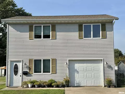 Exterior - 1215 E Chestnut St, Canton, IL 61520 photo 4 of 4