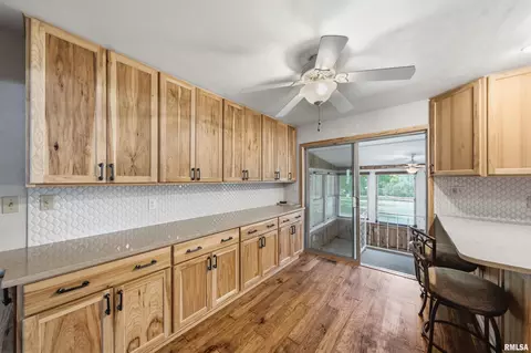 Kitchen - 16279 E Cherokee Rd, Cuba, IL 61427 photo 1 of 4