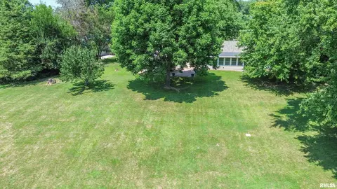 Exterior - 16279 E Cherokee Rd, Cuba, IL 61427 photo 9 of 9