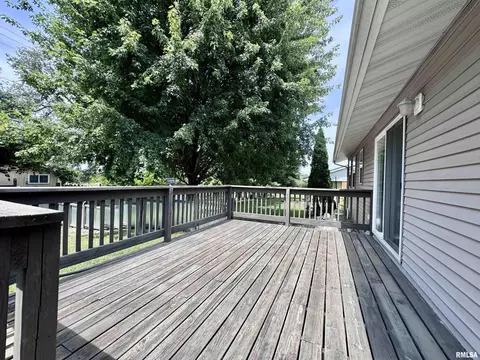 Exterior - 106 Holden Ter, Macomb, IL 61455 photo 5 of 6