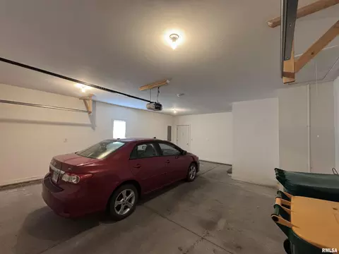 Exterior - 106 Holden Ter, Macomb, IL 61455 photo 3 of 6