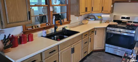 Kitchen - 29676 Northrup Rd, Trivoli, IL 61569 photo 1 of 2