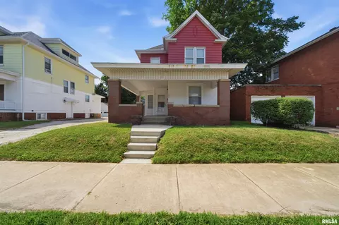 1624 W Fredonia Ave, Peoria, IL 61606