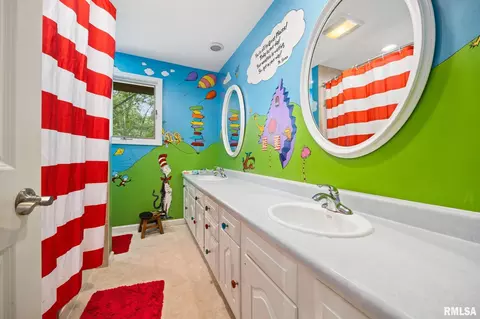 Bath - 535 Justa Rd, Metamora, IL 61548 photo 1 of 2