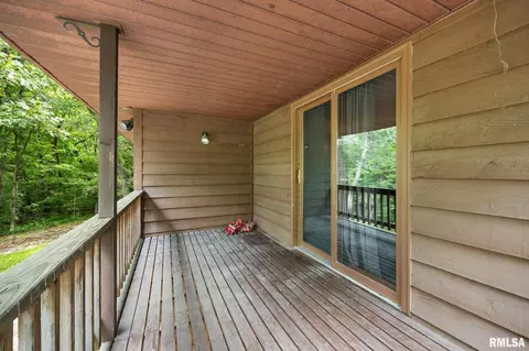 Exterior - 535 Justa Rd, Metamora, IL 61548 photo 5 of 9