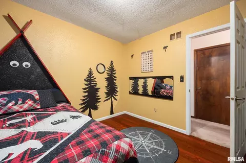 Bedroom - 535 Justa Rd, Metamora, IL 61548 photo 3 of 11