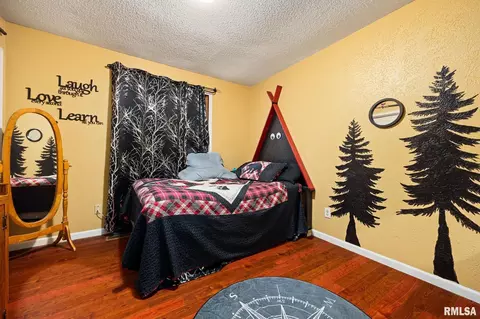 Bedroom - 535 Justa Rd, Metamora, IL 61548 photo 1 of 11