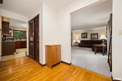 Entry Way - 535 Justa Rd, Metamora, IL 61548 photo 2 of 2