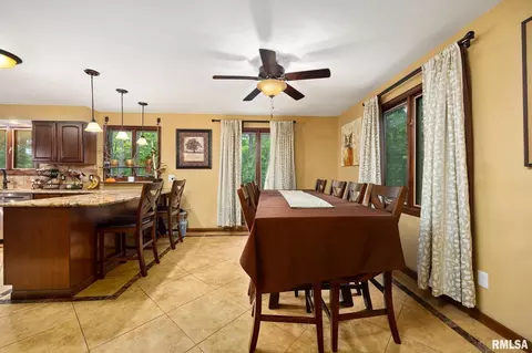 Dining - 535 Justa Rd, Metamora, IL 61548 photo 1 of 3