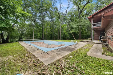 Exterior - 535 Justa Rd, Metamora, IL 61548 photo 6 of 9